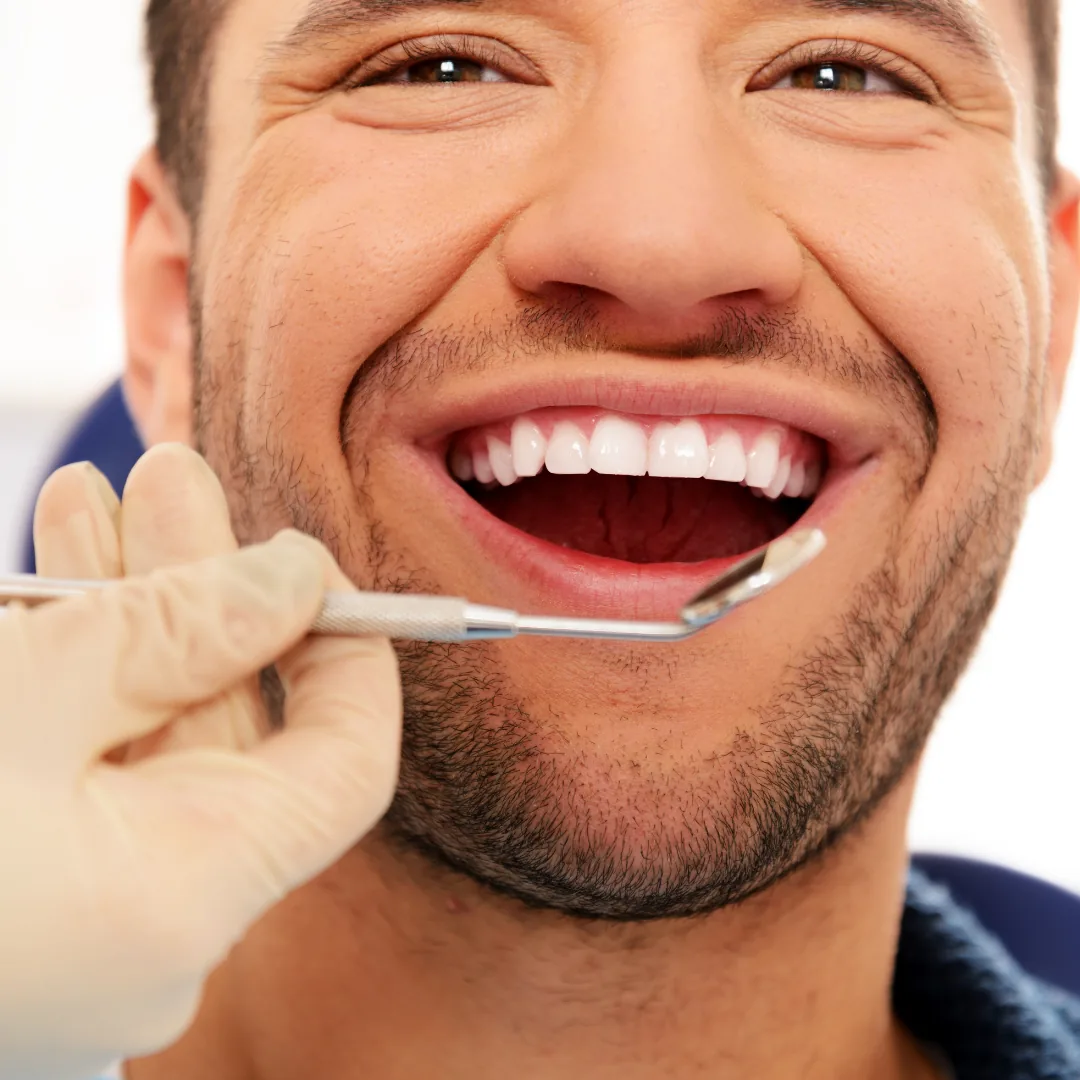 Daily dental routine, brushing for healthy teeth